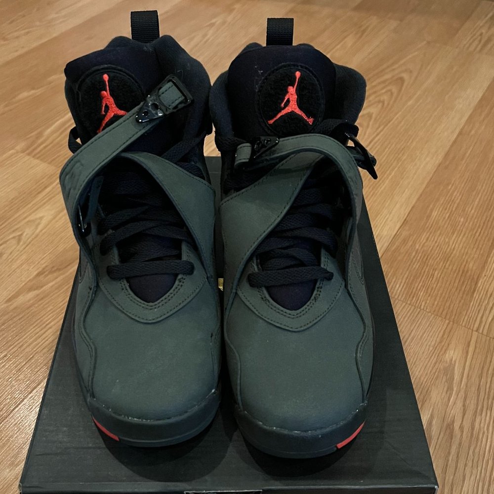 Air Jordan 8 Retro "Take Flight Undefeated" DS